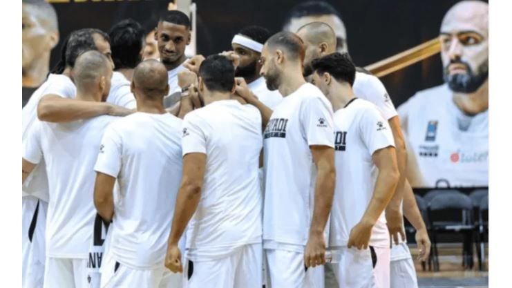 الرياضي بيروت يحرز بطولة دورة نادي شباب الأهلي دبي الدولية بفوزه على الأنطوني بعبدا