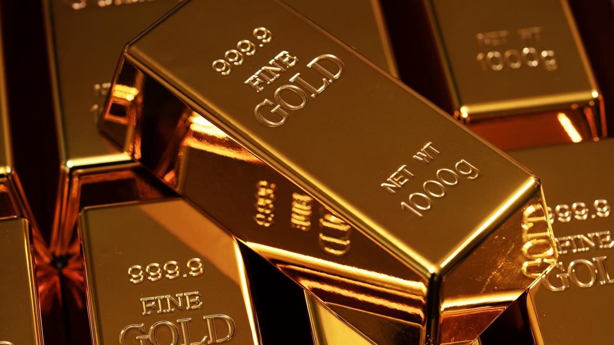 الذهب يتراجع بقوة… والأونصة تهبط دون 4,100 دولارات